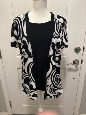 Chico's Black & White Swirl Open-Front Layered Top